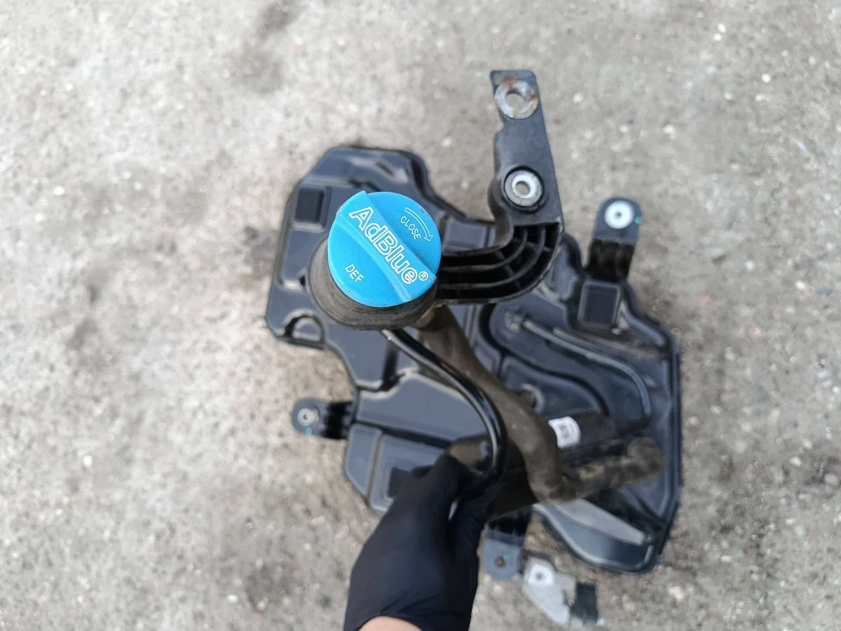 AdBlue Tank BMW 2 F46 7499666 image 3