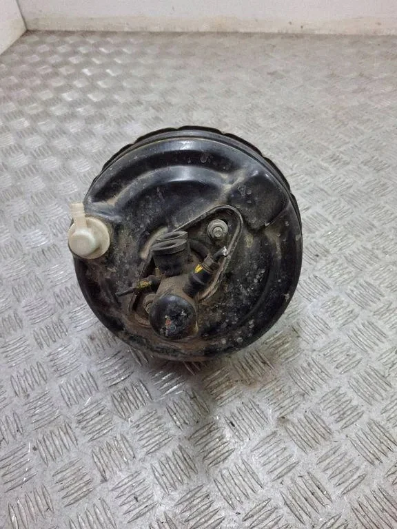 Bremsservo Pumpe 472100X803 Nissan Terrano II