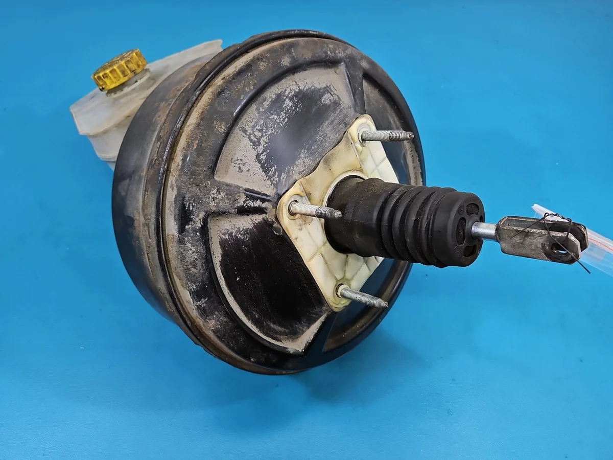 Servobroms Iveco Daily IV 3.0 HPI 0204051623