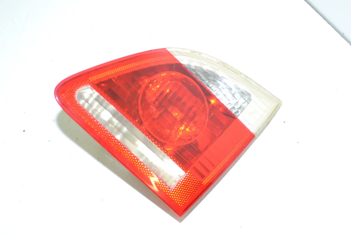 Phare arrière droit BMW E61 7165830 Touring