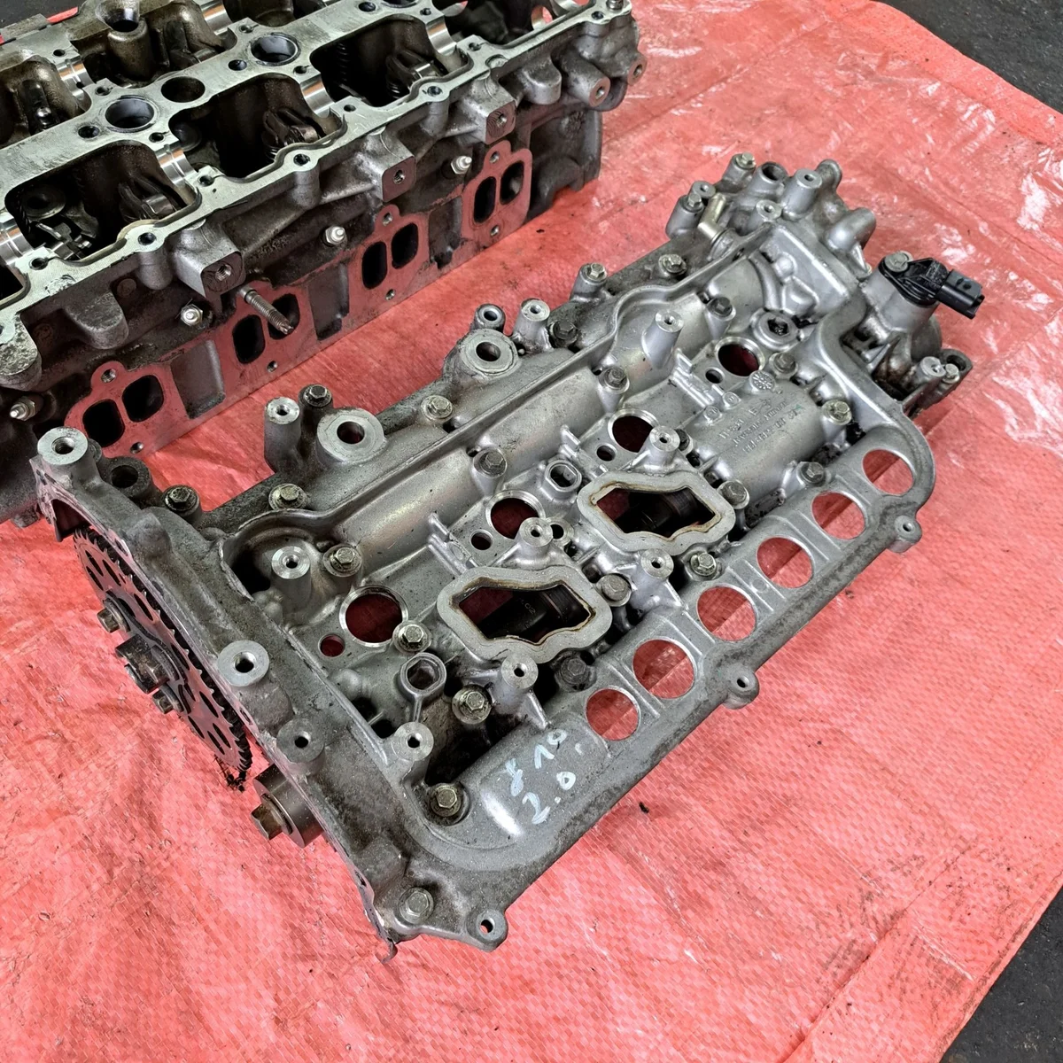 Moottorin sylinterikansi Nissan Qashqai J10 2.0D 8200519994E