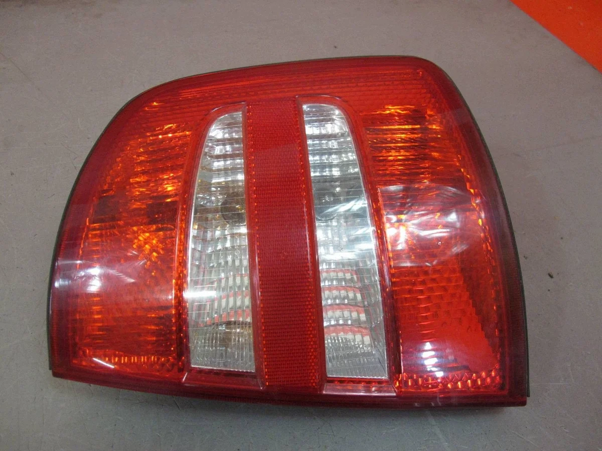 Skoda Fabia Rear Right Lamp 6Y9945096B