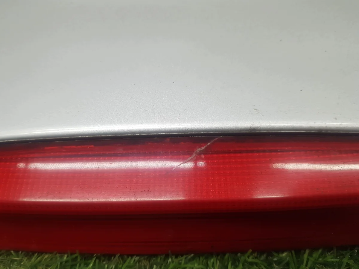 Spoiler hayon Renault Megane 2 Combi 8200200536J