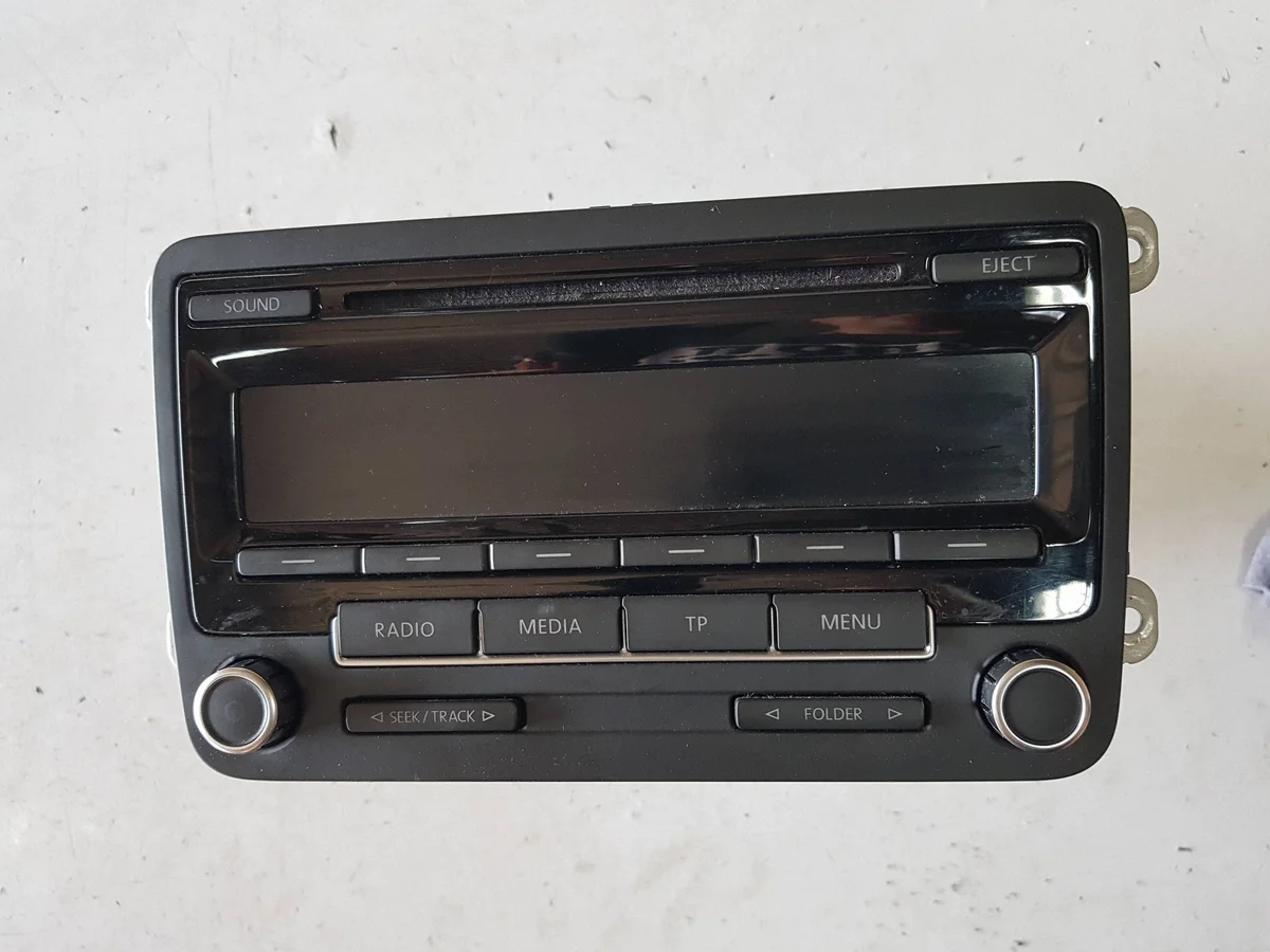 Radio CD Player Volkswagen Passat B7 1K0035186AN