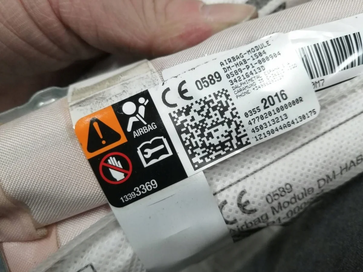 Citroen C3 Aircross oikea turvatyynyverho airbag 34216413D