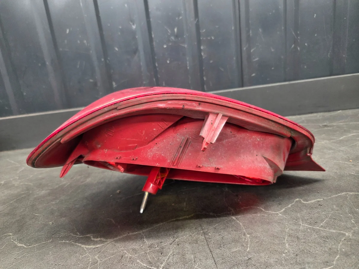 Rückleuchte links Toyota Aygo 81560-0H020 image 6