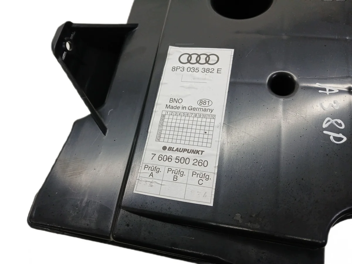 Subwoofer Audi A3 8P 1.4 TFSI 8P3035382E image 3