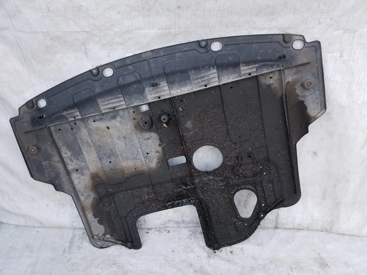 Kia Carens IV Cache sous moteur 1.6 GDI