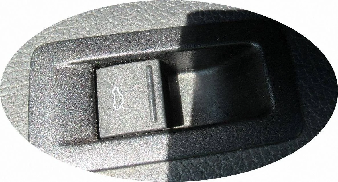 Volkswagen Scirocco Täckningsbrytare bagageutrymme SSA44811