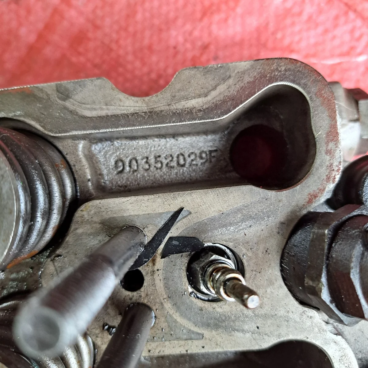 Zylinderkopf Opel Frontera A 2.5TDS 00352029F image 3