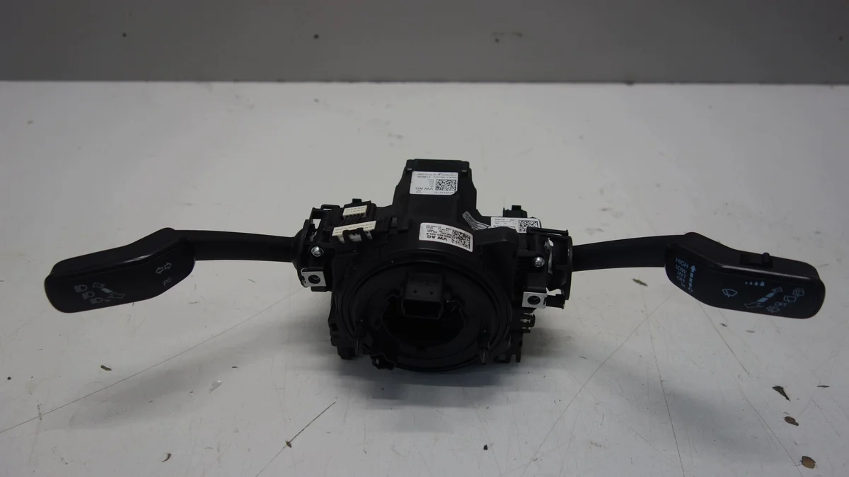Conmutador de columna de dirección Audi 5Q0953521EJ