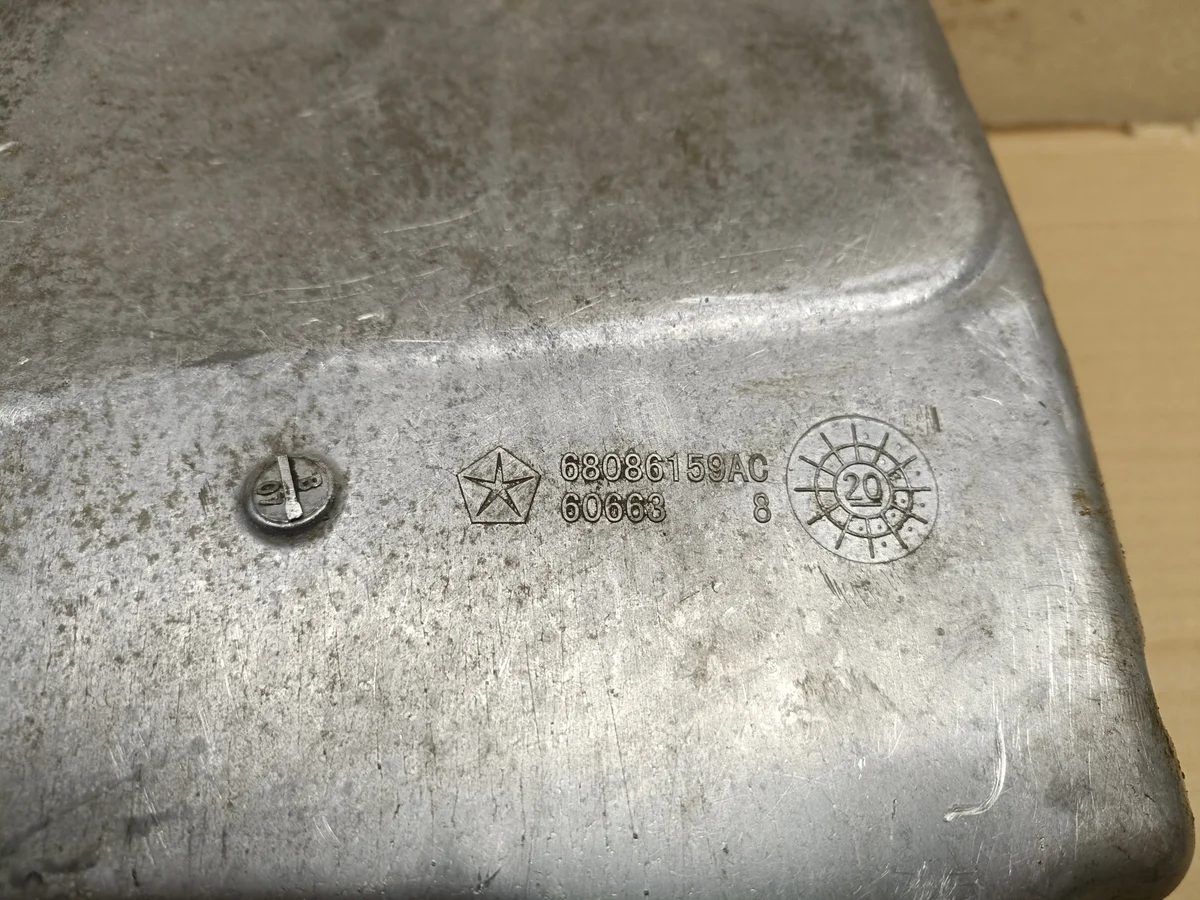 Bacia de Óleo Jeep Cherokee 3.2 68086159AC