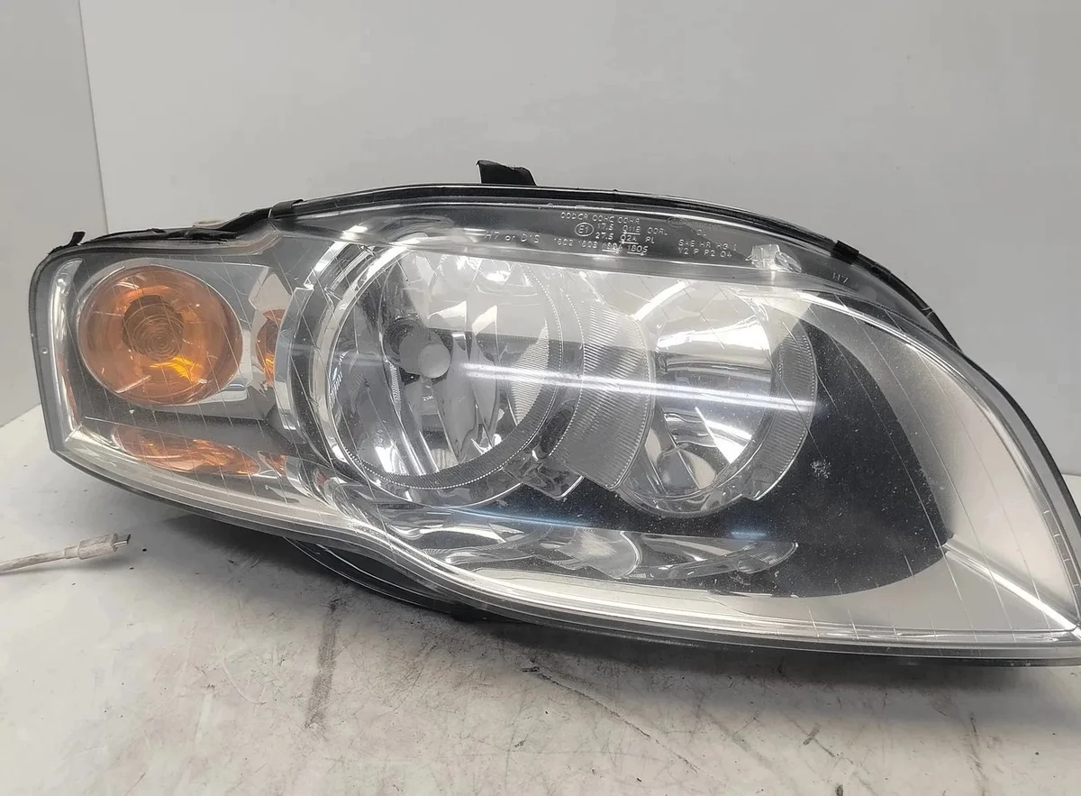 Koplamp Rechts Audi A4 B7 46R22