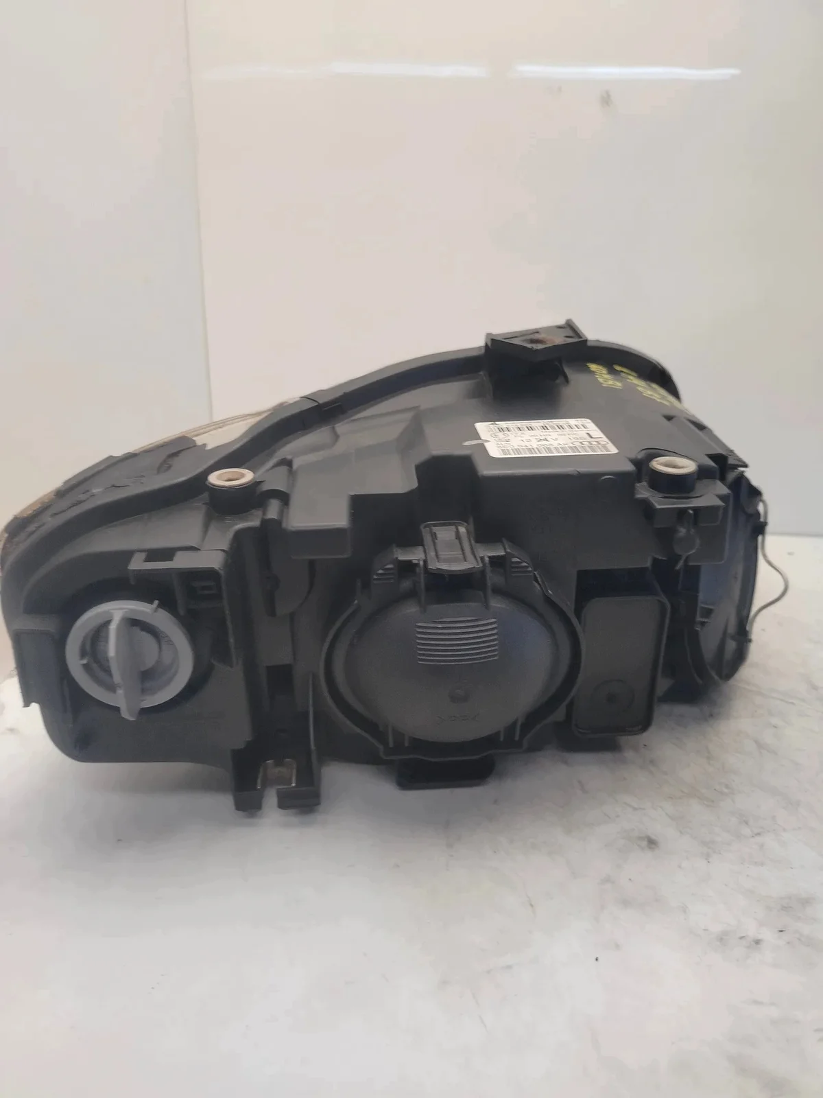 Phare gauche Audi A4 B7 46R22 RL image 5