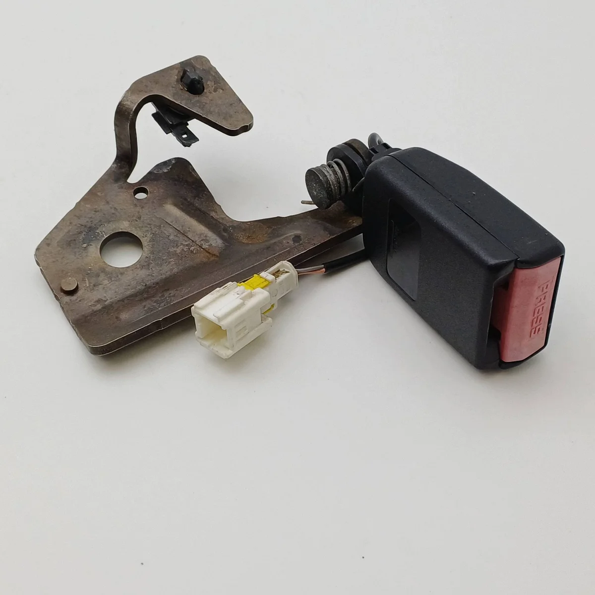 Boucle ceinture sécurité gauche arrière Citroën C4 I DRC129956