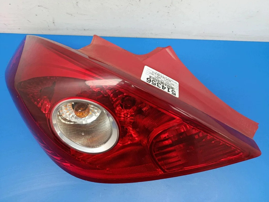 Feu arrière gauche Opel Corsa D 13186350 Valeo