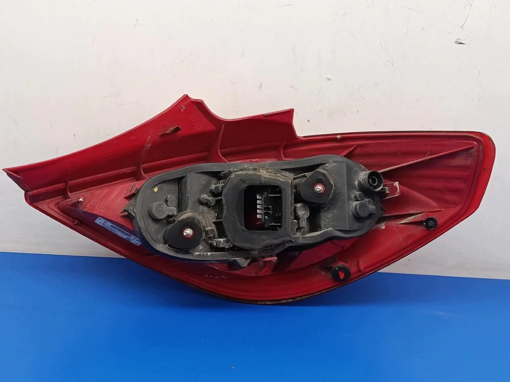 Rear Left Lamp Opel Corsa D 13186350