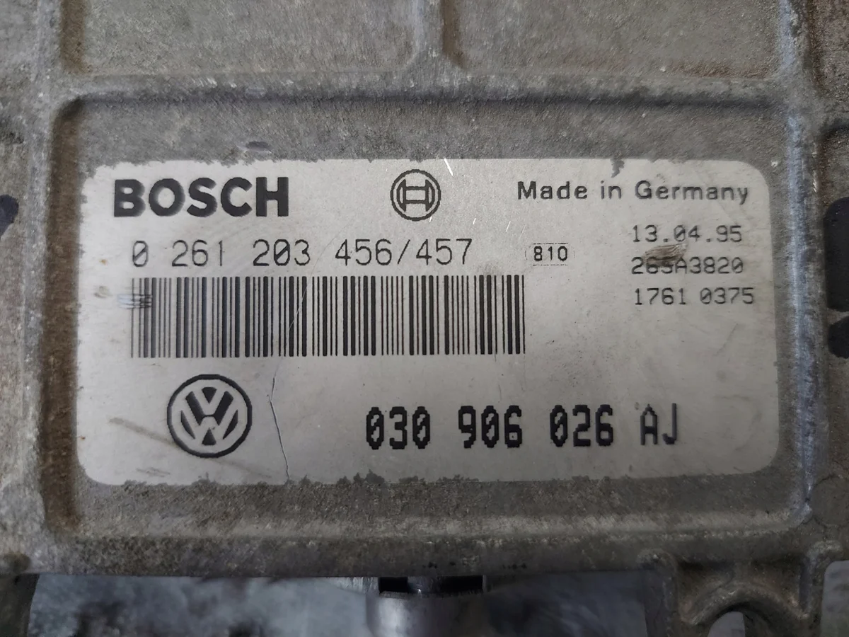 VW Polo III Steuergerät 030906026AJ ESI801-MAGAZYN-VW