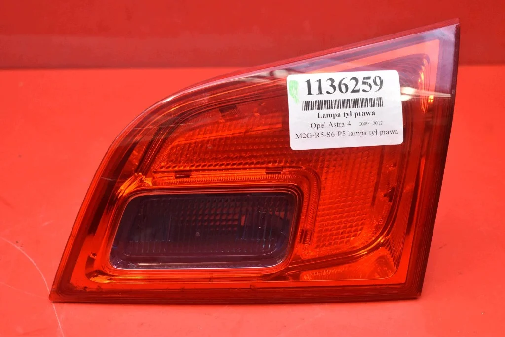 Lanterna Traseira Direita Opel Astra J 13282247