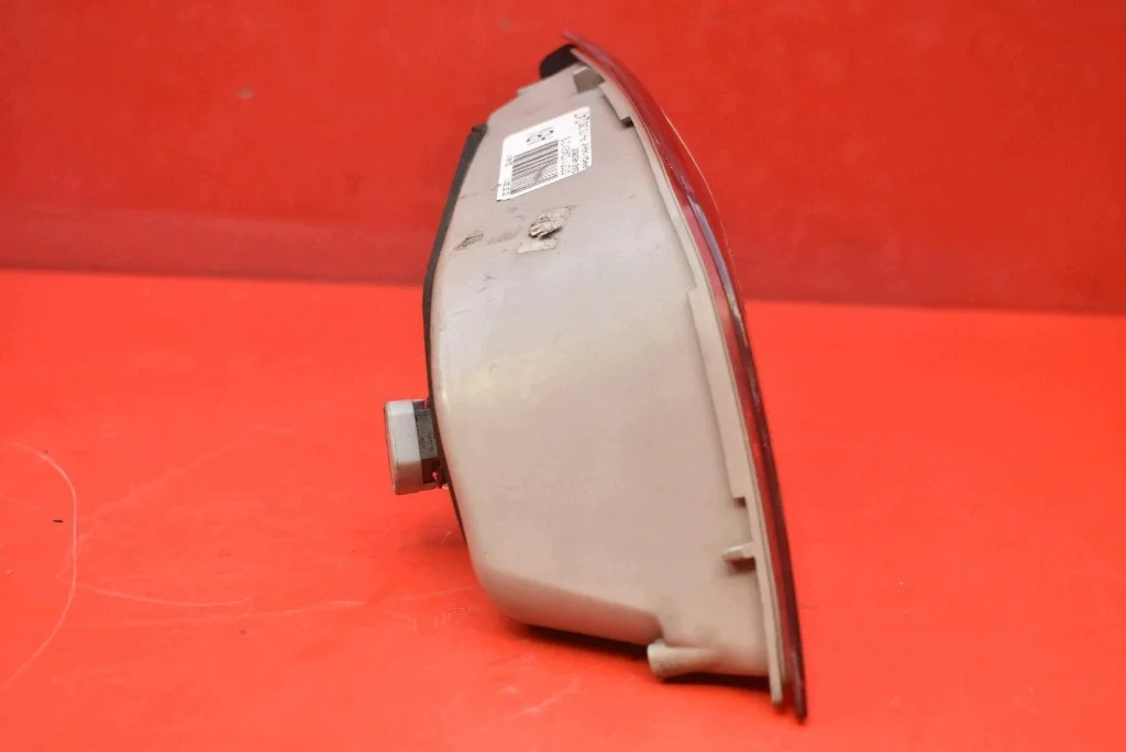 Rückleuchte rechts Opel Astra J Kombi 13282247 image 4
