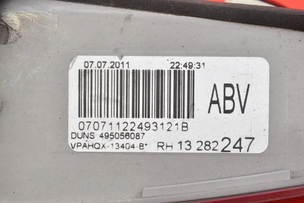 Rückleuchte rechts Opel Astra J Kombi 13282247 image 10