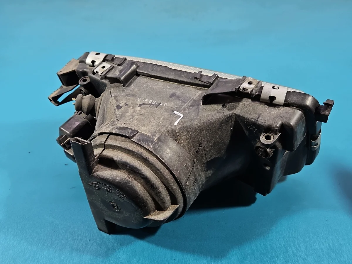 Audi 80 B3 Scheinwerfer links image 6