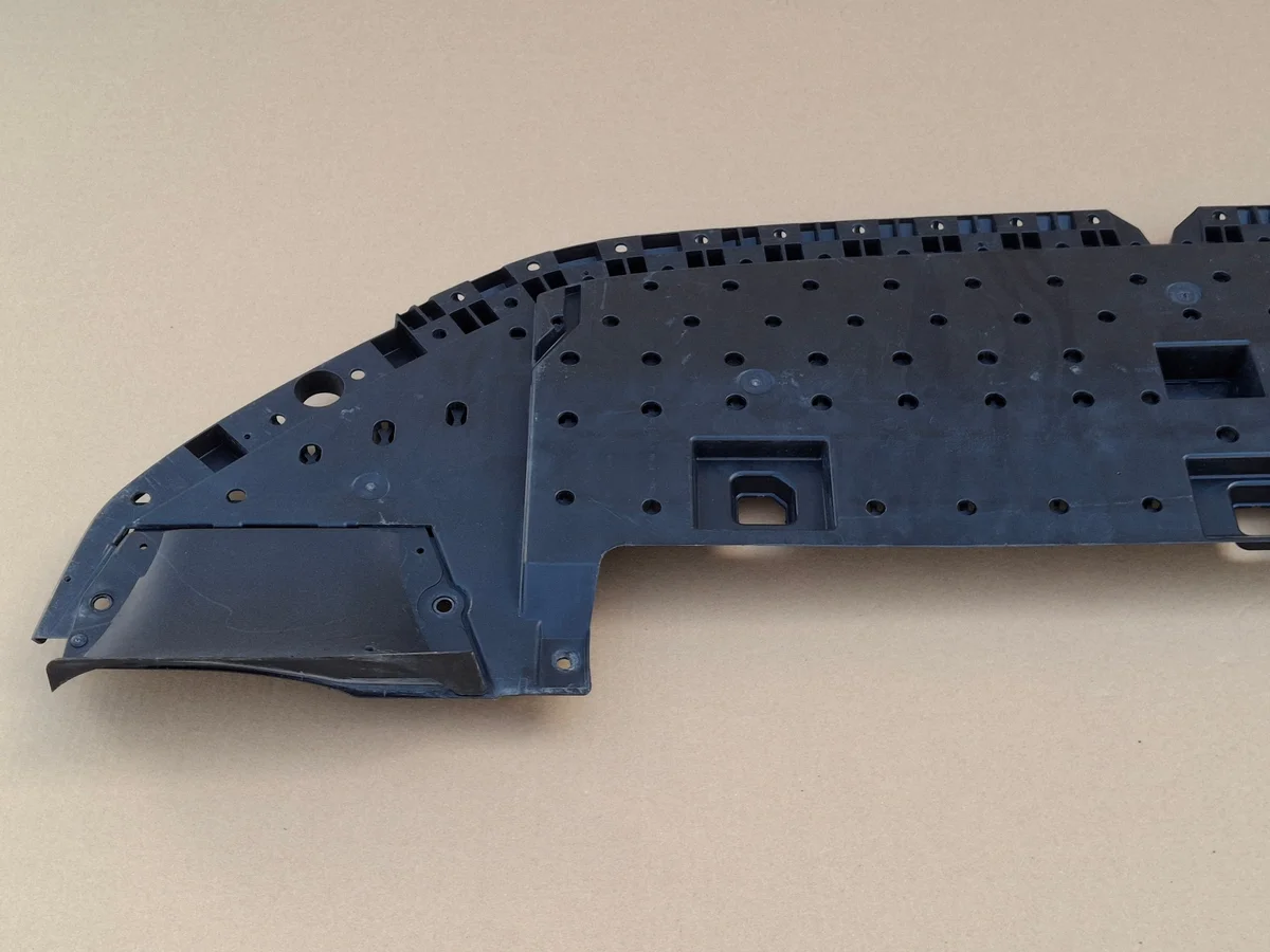 Peugeot 2008 II Cache sous pare-chocs avant 9823206580 image 3