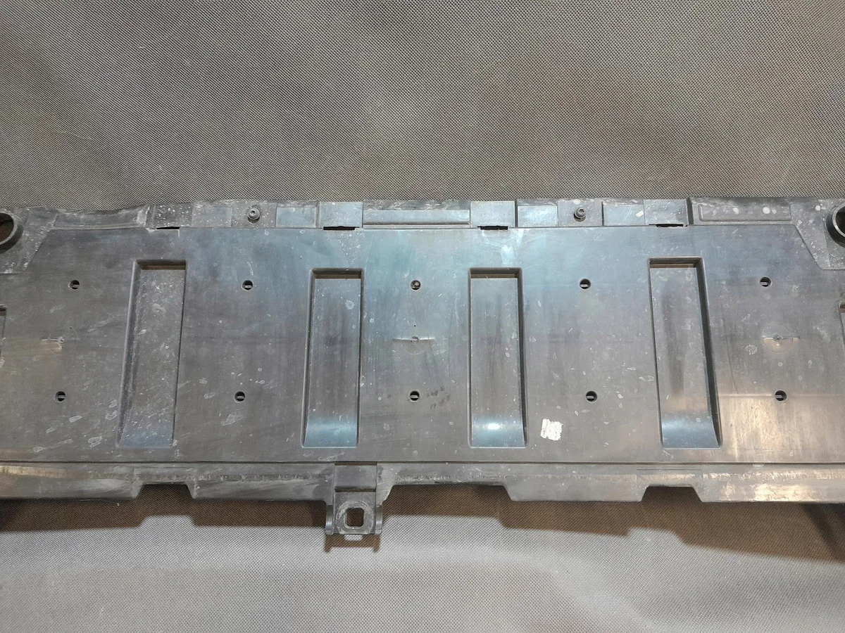 Volvo Cache inférieur moteur 31353372 image 3