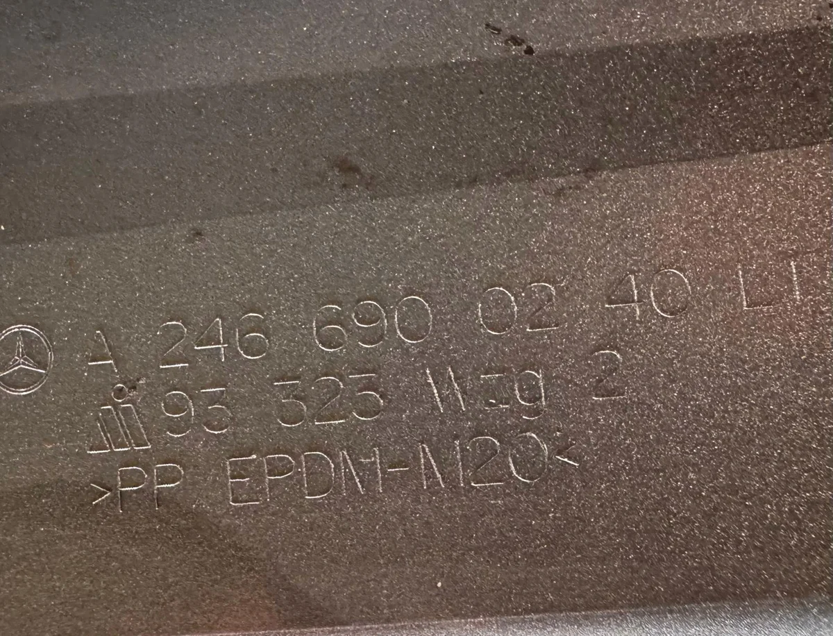 Zierleiste Schweller links Mercedes B-Klasse A2466900240 image 3