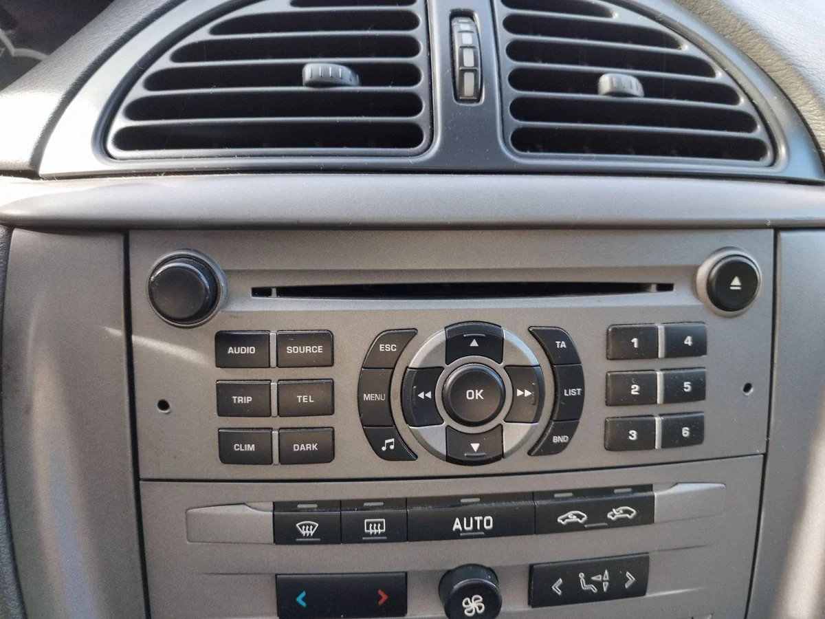 Radio Citroen C5 I XER13648