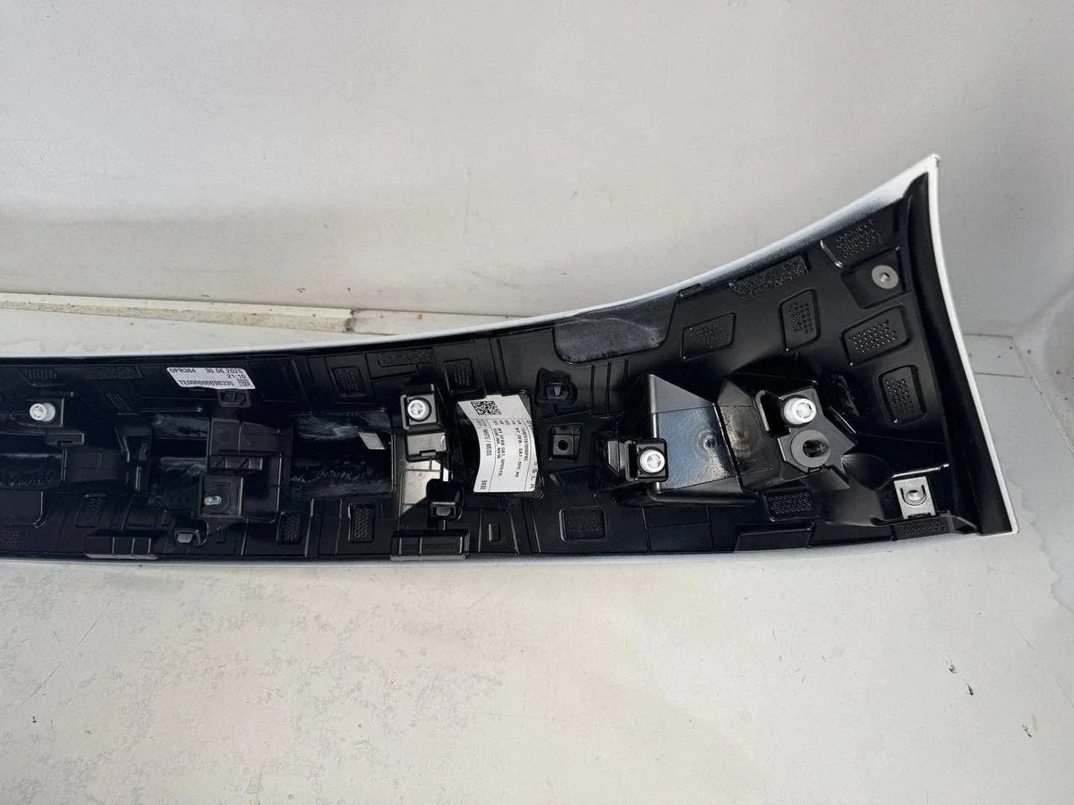 Takaspoileri Tesla Model Y Juniper 204409900C image 3