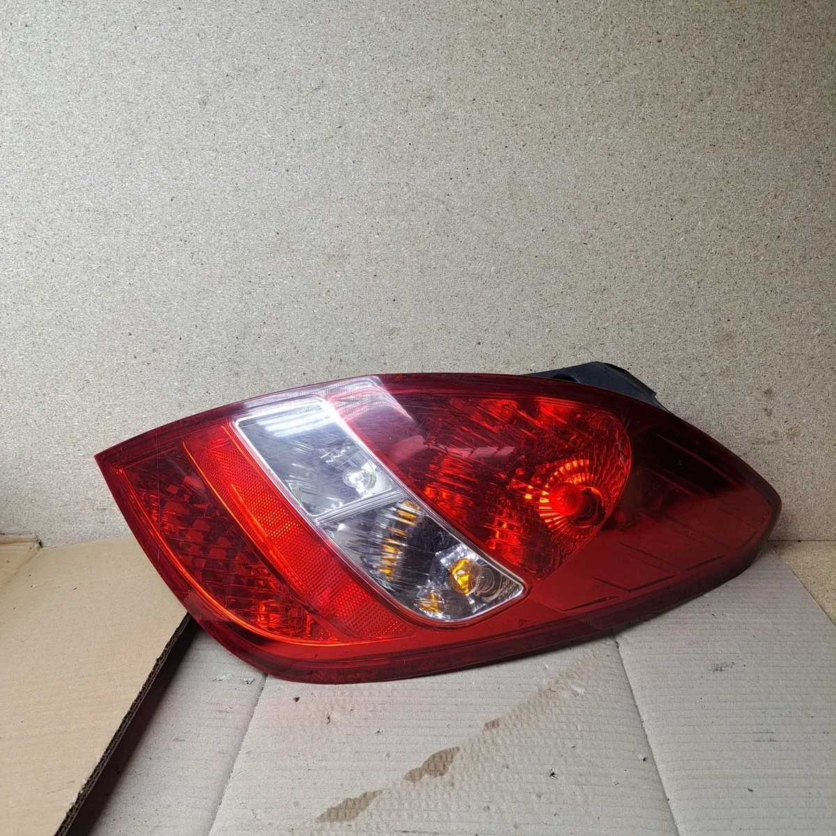 Takavalo Hyundai i20 08- 7120581