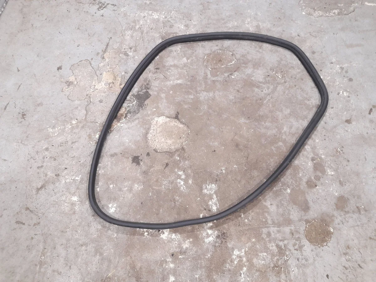 Mercedes-Benz E W213 Rear Right Door Window Seal A2136970251