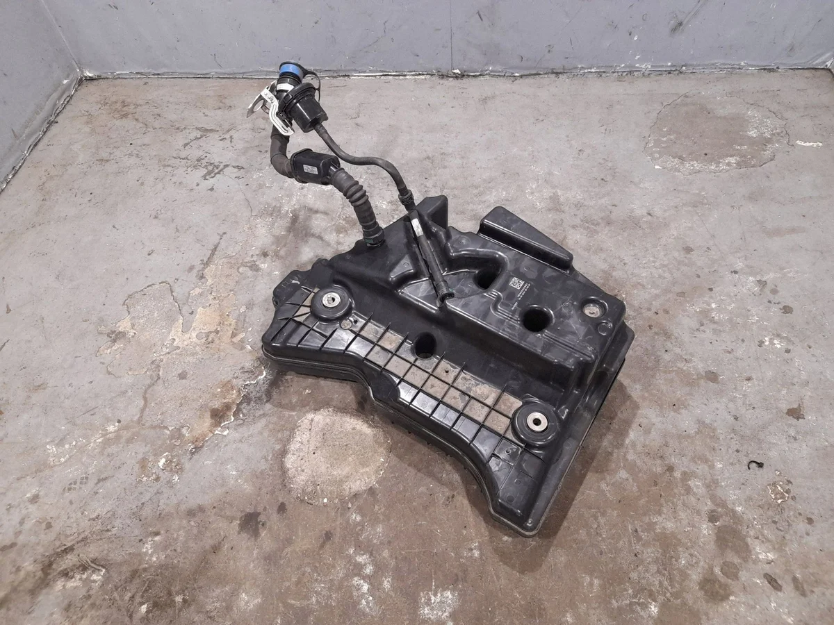 AdBlue Tank Mercedes E W213 A2134706001 image 3