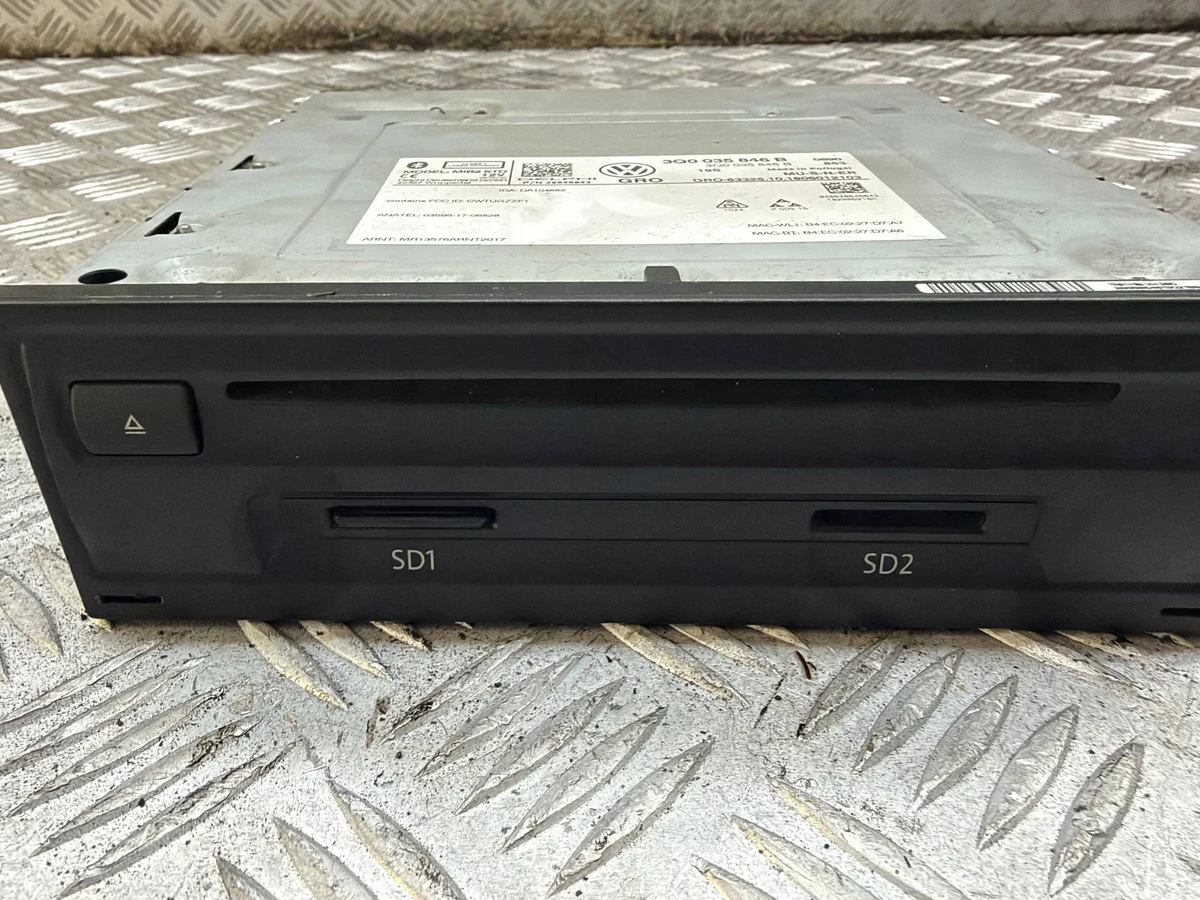 Radio-Modul mit CD-Player Volkswagen Crafter II 3Q0035846B thumbnail 1