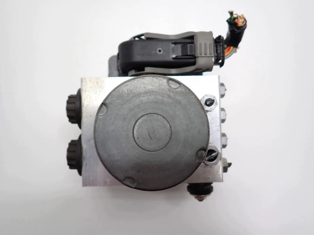 Ford Ranger ABS-pumppu HB3C-2C405-AA image 3