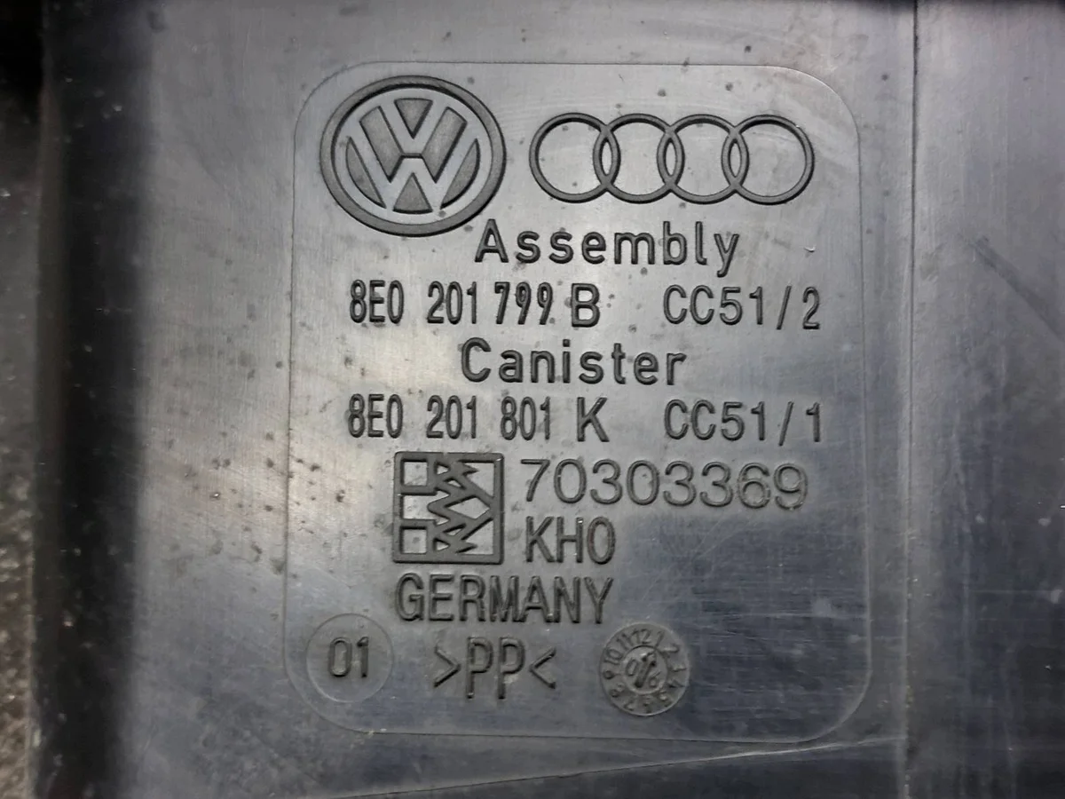 Kohlefilter Audi A4 B7 2.0 TFSI 8E0201801K