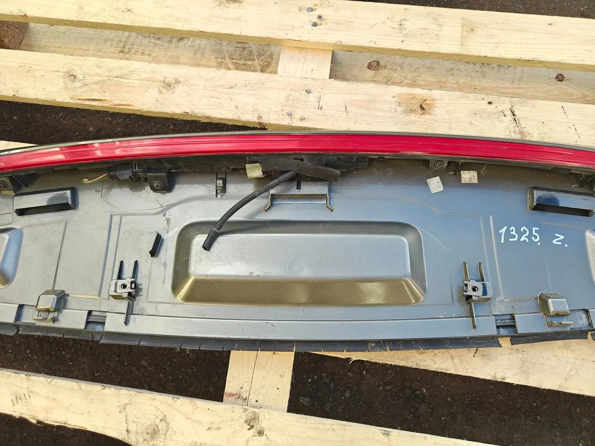 Heckklappen-Spoiler Citroen C4 Picasso 9653915977 image 7