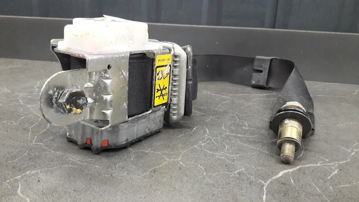 Seat Belt Front Left Rover 45 EVB-105250