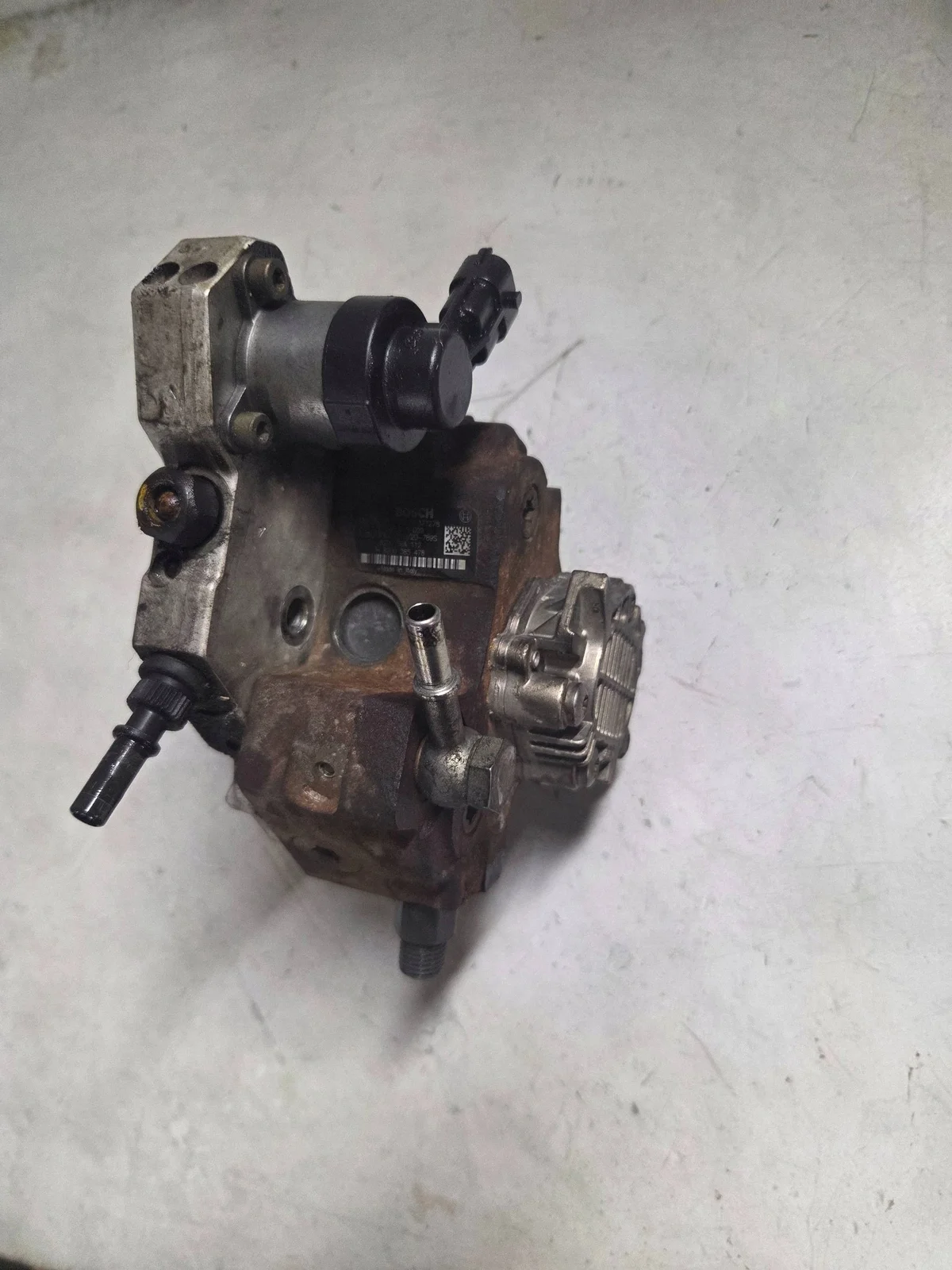Brandstofpomp 0445010099 Renault image 3