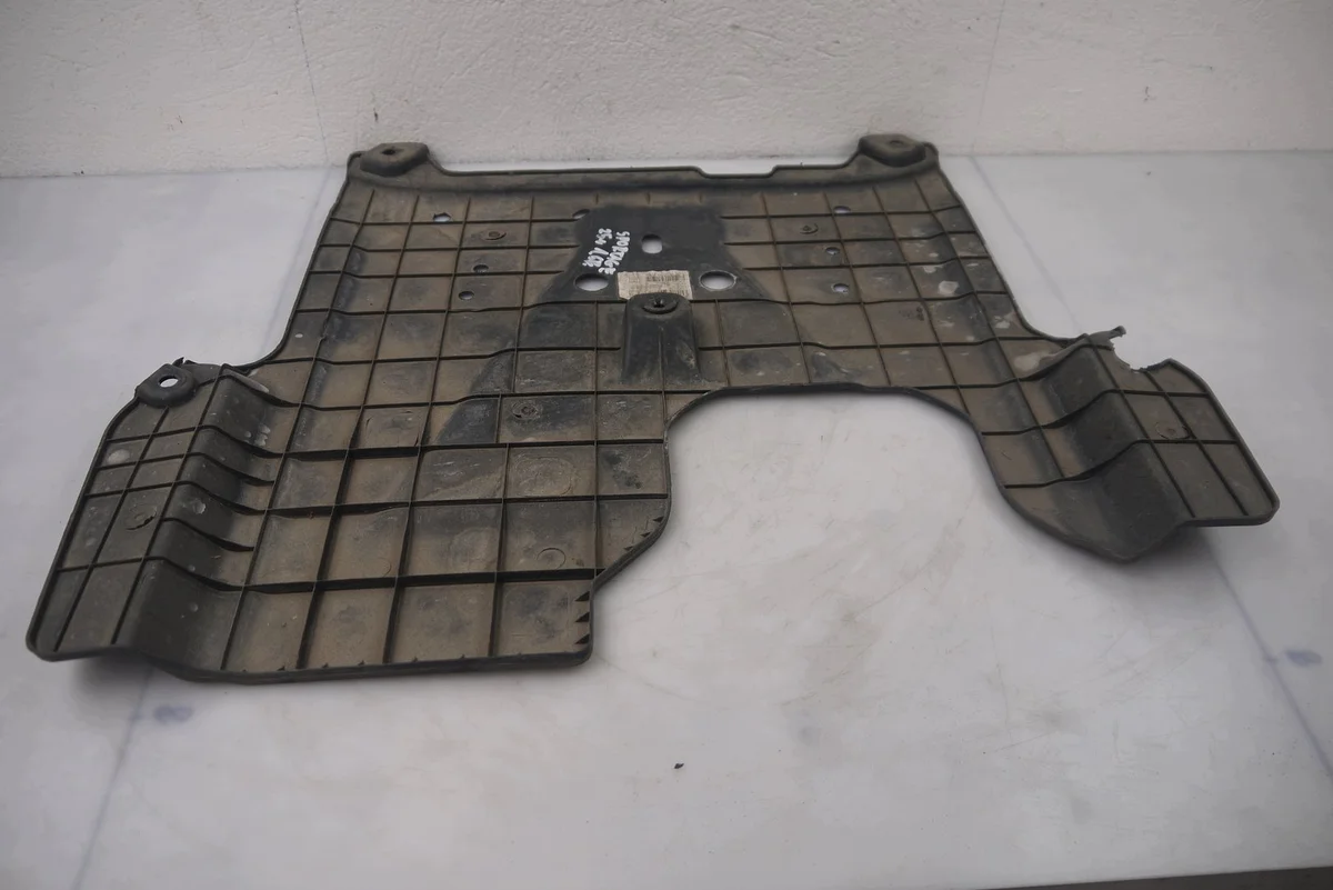 Cache sous moteur Kia Sportage V NQ5 62407-R2000 image 9