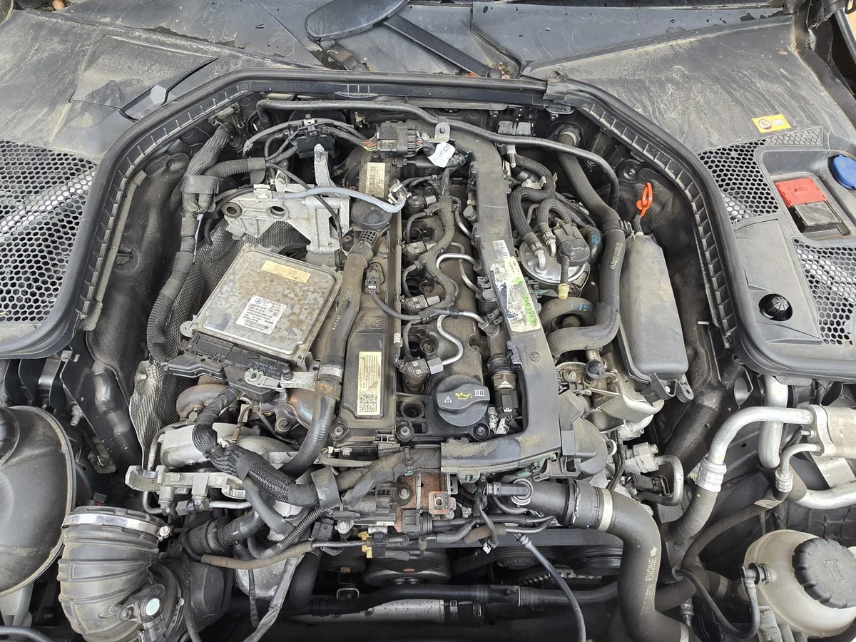 Moteur Mercedes Classe C 2.2 CDi 651921