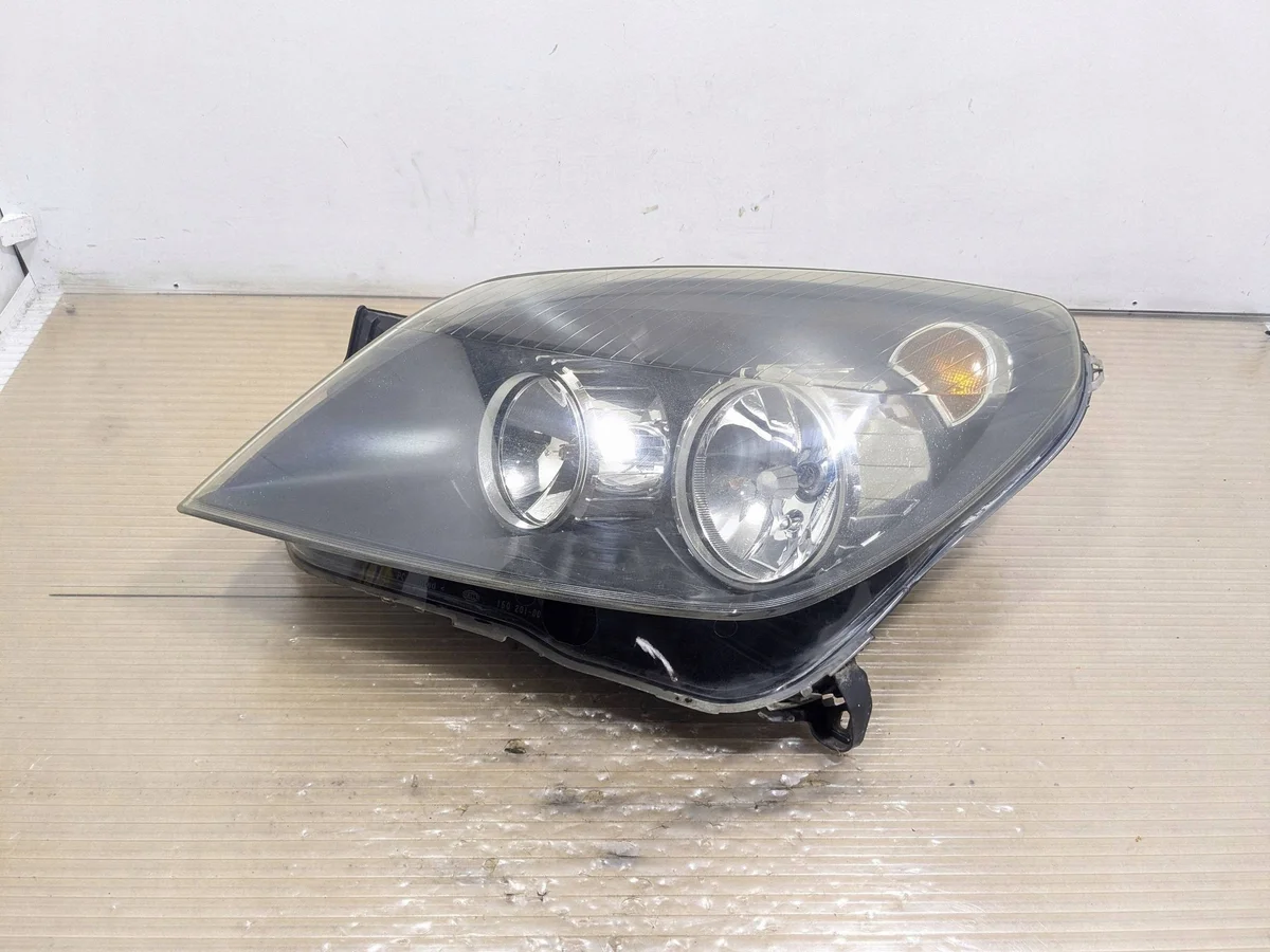 Koplamp Links Opel Astra III H 1EG270370-01
