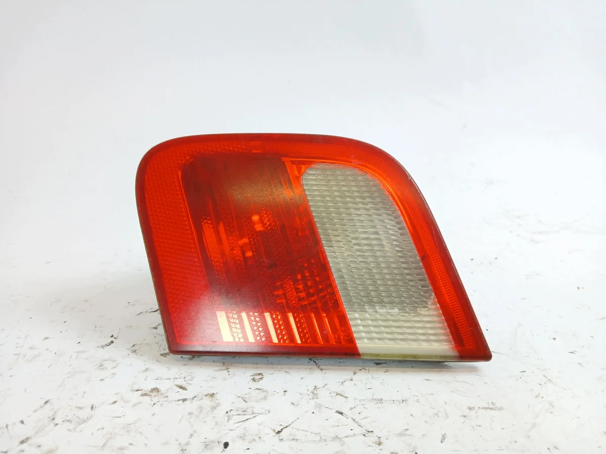 BMW E46 Rear Tailgate Lamp Right 8364924