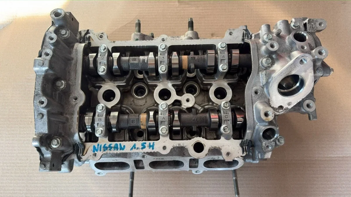 Moottorin sylinterikansi Nissan Rogue Qashqai X-Trail 1.5 VCT e-Power T33 38228A04