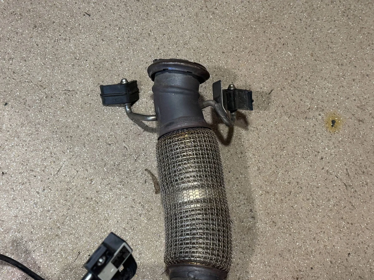 Catalytic Converter BMW X1 U11 5A12C38 thumbnail 3