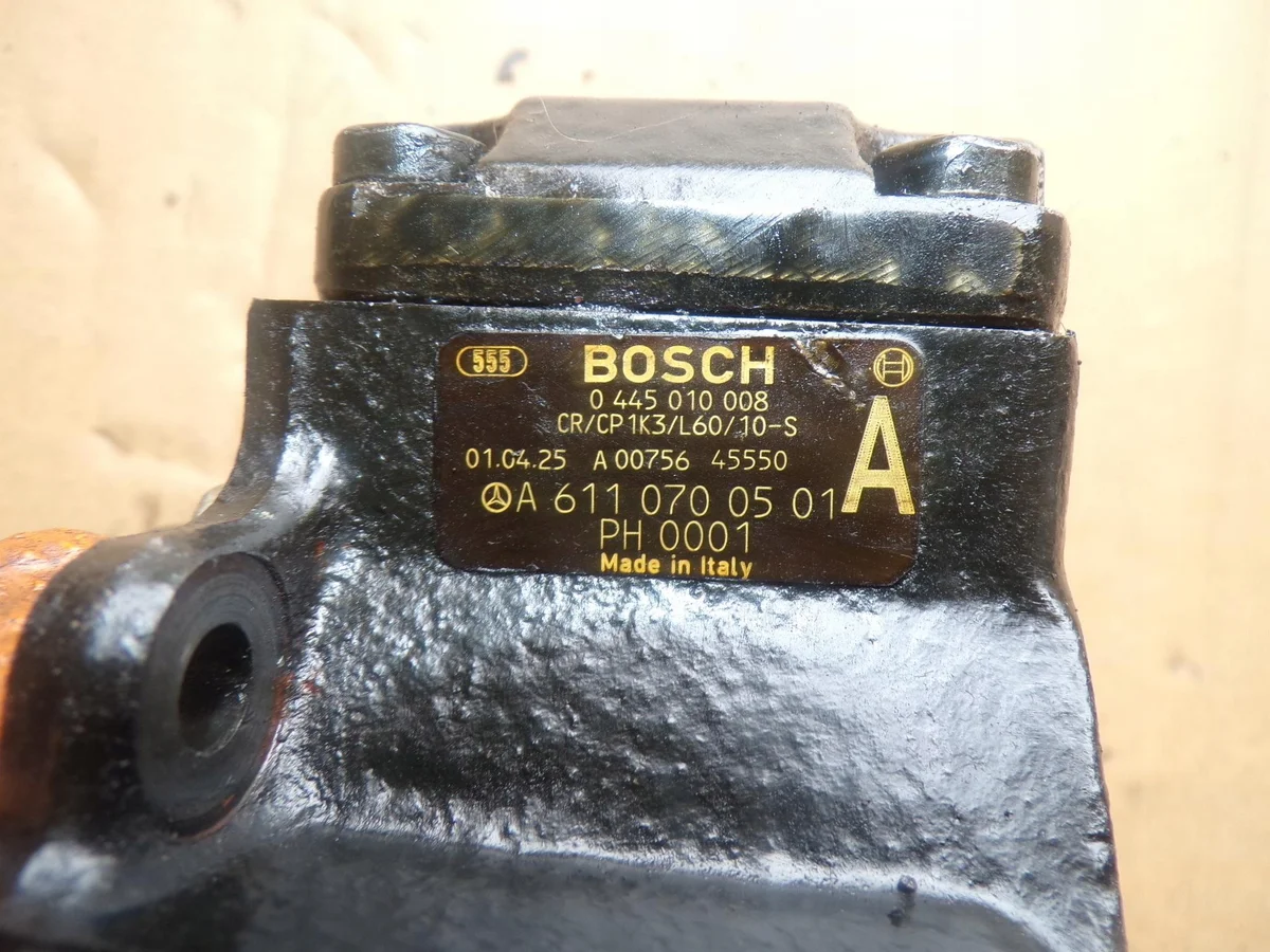 Einspritzpumpe Mercedes-Benz A6110700501 image 3