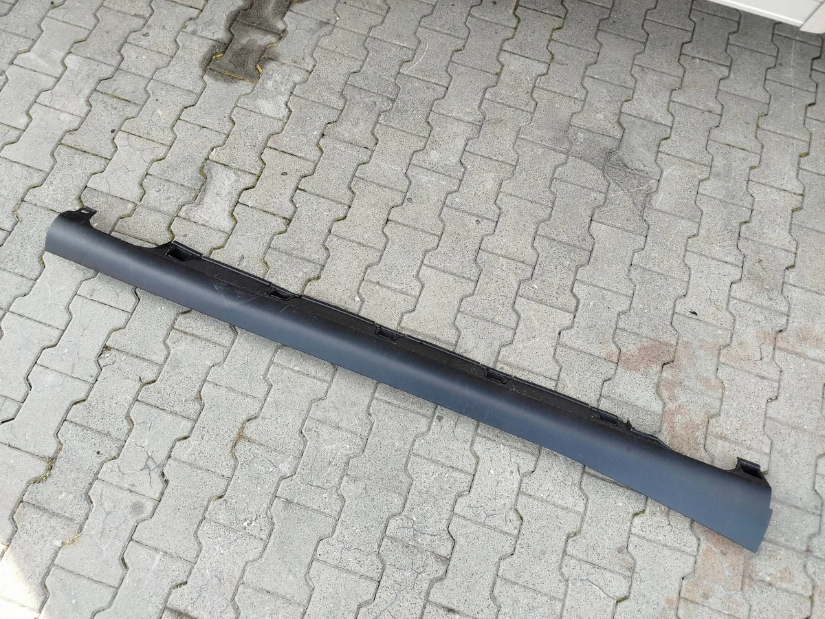 Opel Frontera C Sill Trim Right 9847642680