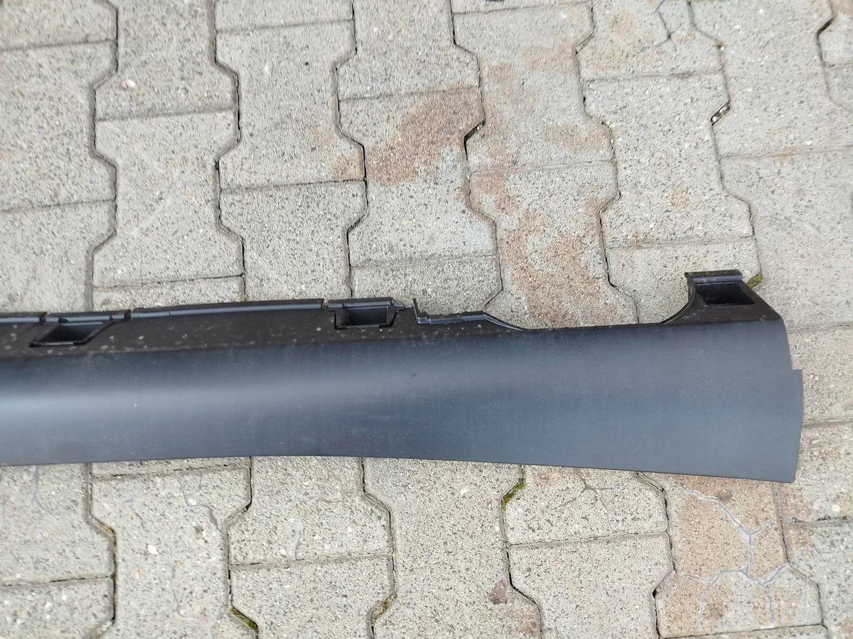 Opel Frontera C tröskel skydd höger 9847642680