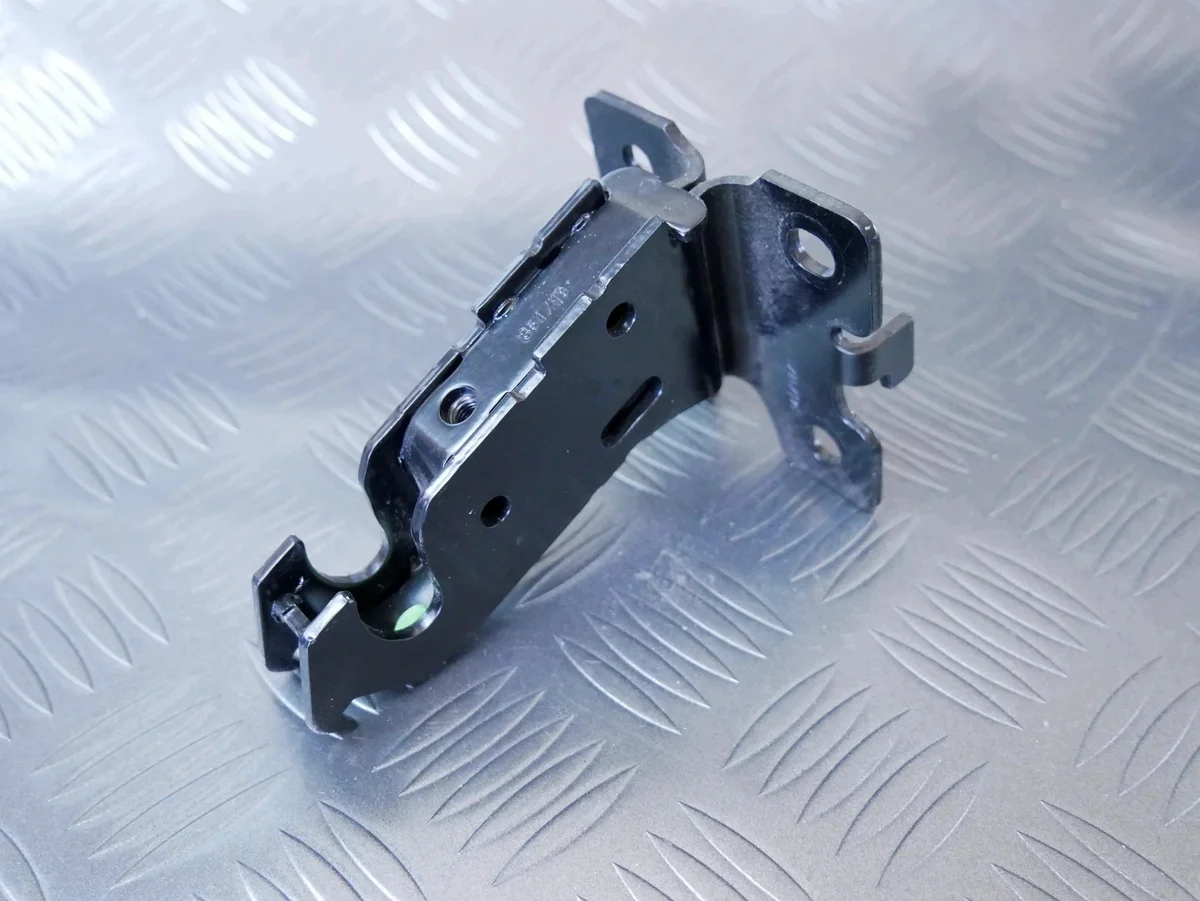 Suporte Fecho Mala Audi A7 8W0886177A